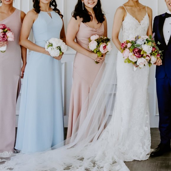 Enzoani Mercedes Wedding Dress Size 2 in PERFECT condition - Picture 6 of 7